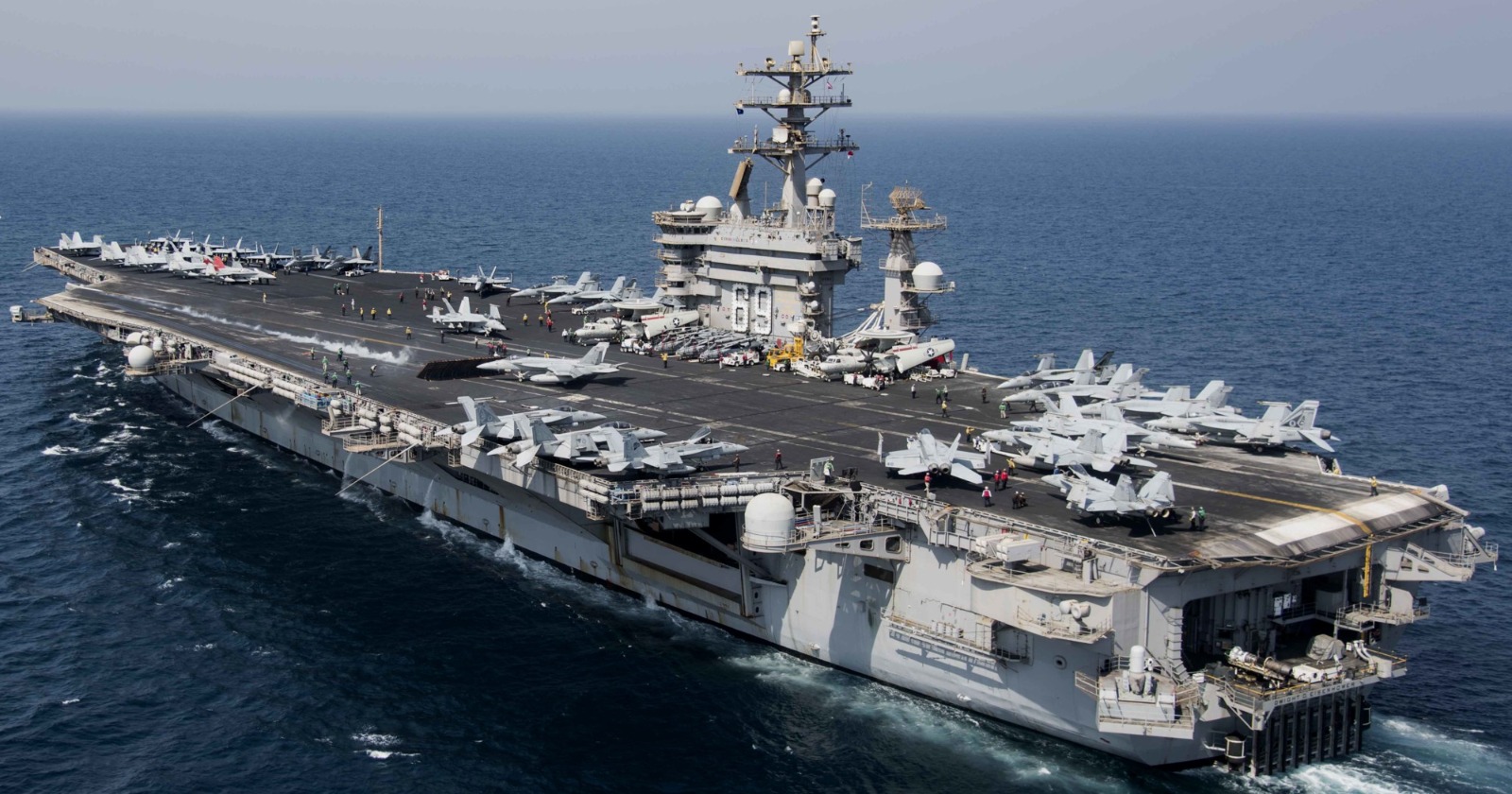U.S. Navy Aircraft Carrier Back in Red Sea Amid Houthi Preparation for Escalations